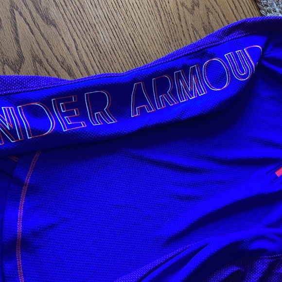 Girls youth medium under armpit pull over - Picture 3 of 5